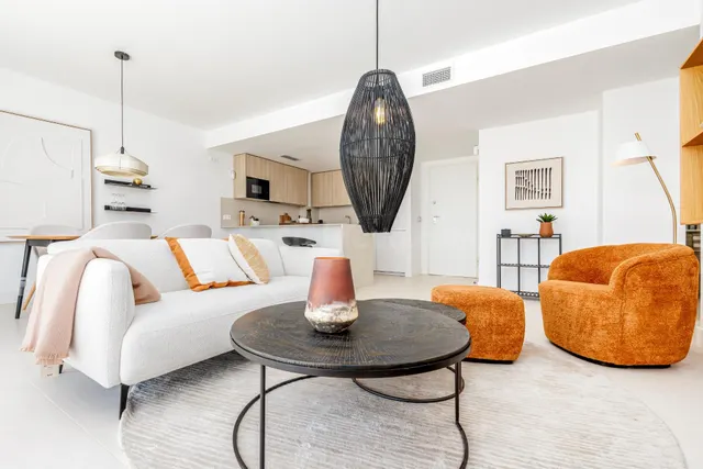 Venta de piso con tres dormitorios en Benalmádena, Málaga, C - foto 2