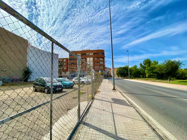 SUELO URBANO EN ELDA ZONA MARINA ESPAÑOLA - foto 3