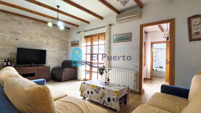 CASA EN TOTANA CON 5 DORMITORIOS Y GRAN PATIO – REF. 2063 - foto 2