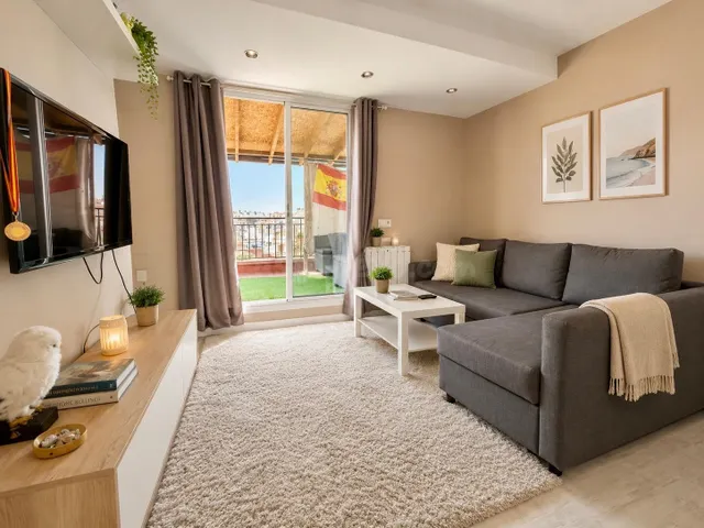 Ático con dos terrazas privadas y espectacular terraza super - foto 4