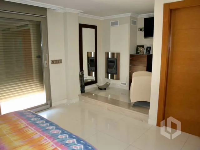 Chalet de lujo y dos adosados individuales. Oferta Única! — 19