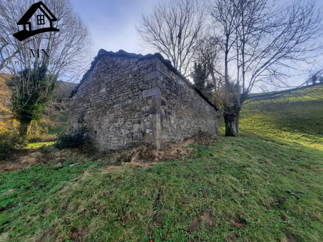 Venta de auténtica cabaña pasiega en San Pedro del Romeral. - foto 2
