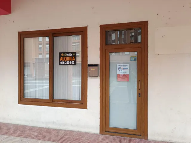 Alquiler de local comercial — 2