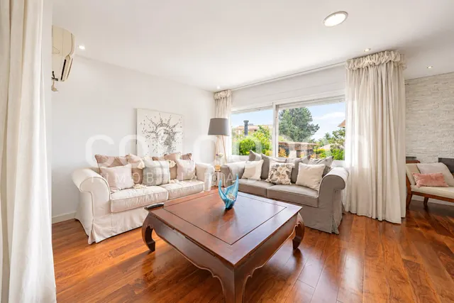 Exclusiva vivienda en Cruz de Gracia: elegancia, amplitud y privacidad — 46