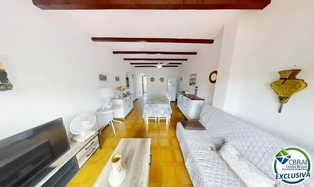 SE VENDE PISO EN EMPURIABRAVA – A 750m DE LA PLAYA - foto 4