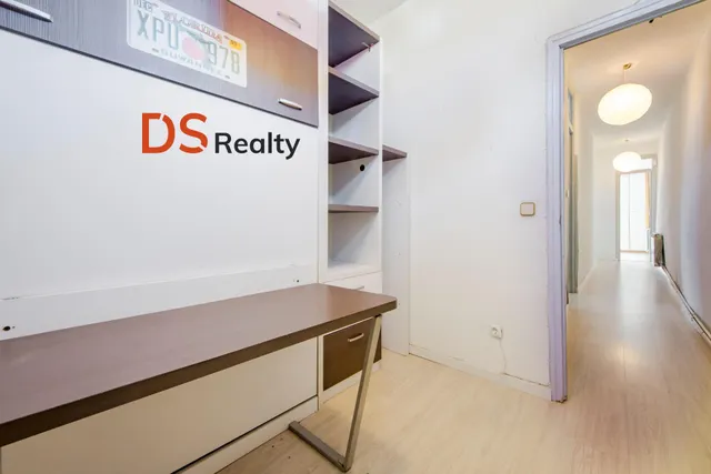 Ds realty presenta | piso 3+1 con dos balcones en malasaña. — 28