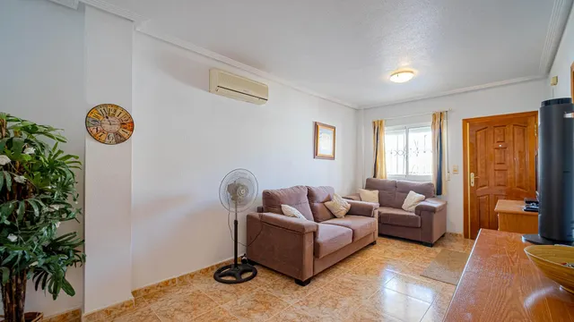 Gran apartamento en orihuela: 2 hab, 1 baño — 9