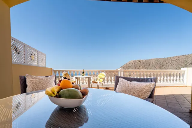 Exclusivo apartamento con amplia terraza y vistas al mar en Loma Verde — 15