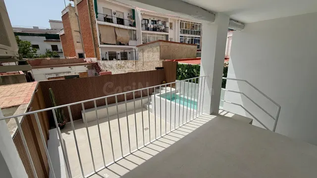 Vivienda completamente reformada con 3 dormitorios, terraza, - foto 3