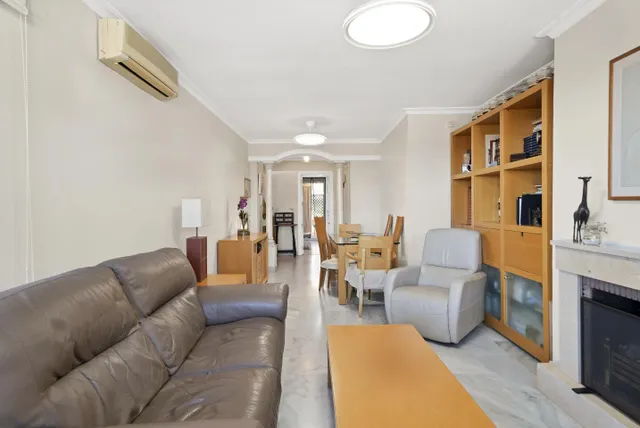Apartamento en 4a Planta con vistas al mar y montaña en Señorío de Aloha — 24