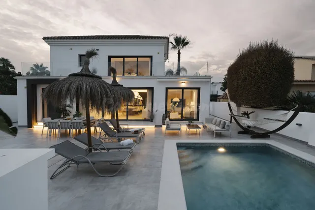 Chalet 4 habitaciones 400m² en venta - Marbella - foto 3