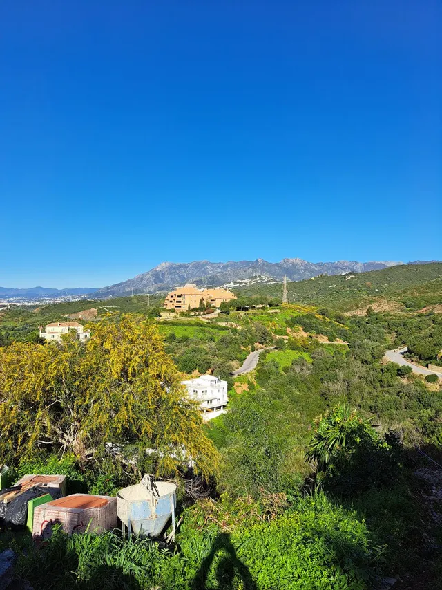 Terreno exclusivo vistas mar y montaña en Marbella - foto 5