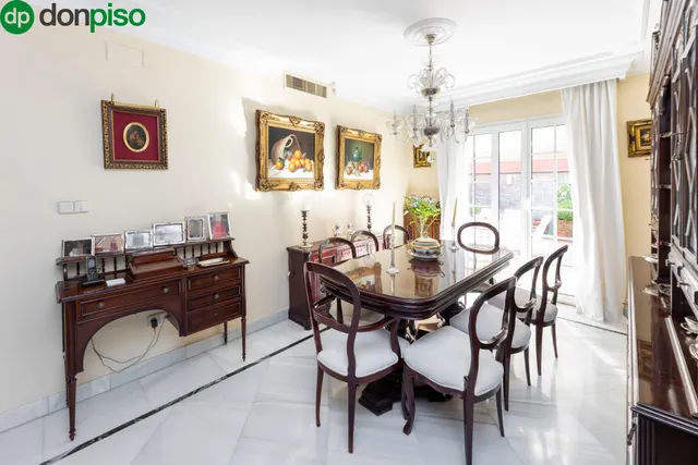 CHALET ADOSADO EN URBANIZACIÓN ADORATRICES — 20