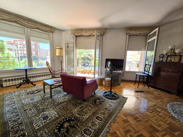 Se vende excelente piso en pleno centro de Castellón, con bo - foto 2