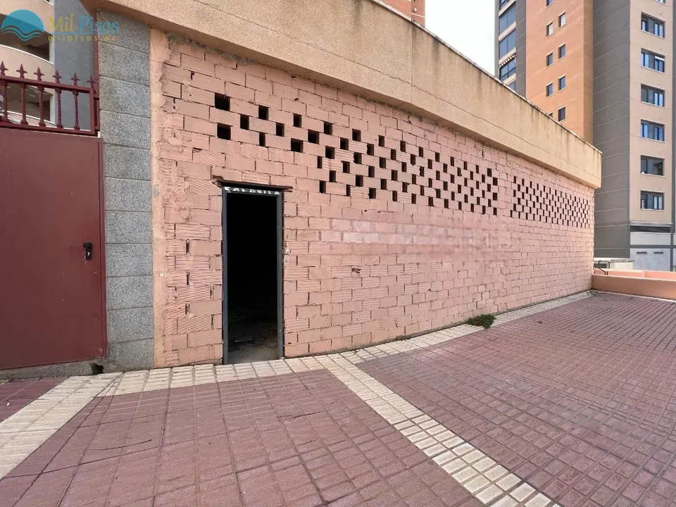 Local comercial zona hotel Bali Benidorm