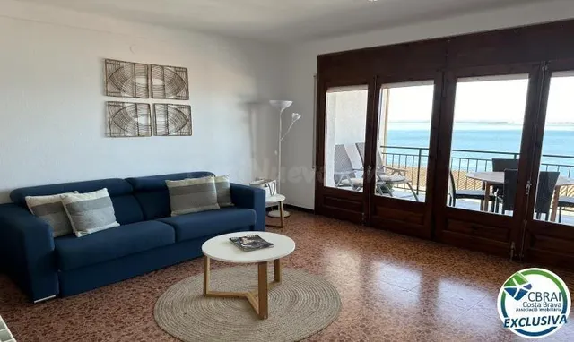 VIVA EL AZUL: Su Balcón Privado al Mediterráneo y al Vibrant