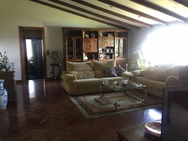 URBANIZACION LA MINA, SE VENDE CHALET — 13