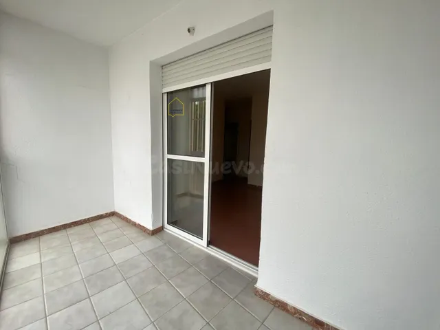 PISO DE GRANDES DIMENSIONES EN LA ARTERIA PRINCIPAL DE LORCA