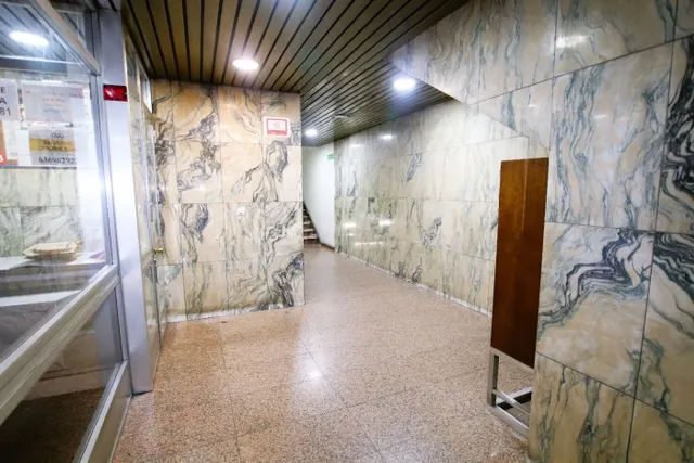 Se vende Oficina diafana en Zona Alhondiga — 3