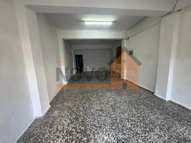 Local comercial 82m² en alquiler - SILLA