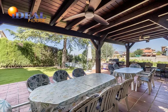 CASA PAREADA EN LA ZUBIA CON PISCINA, ZONA DE BARBACOA Y JAR - foto 5