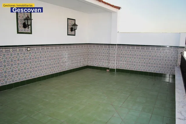 CENTRICO APARTAMENTO DÚPLEX CON CALEFACCIÓN Y GRAN TERRAZA — 2