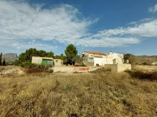 Casa con terreno 3 habitaciones 175m² en venta - ABARÁN - foto 3