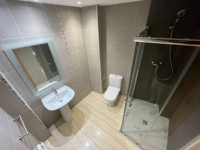 Dúplex céntrico en venta en Olesa de Montserrat, con terrazas y parking — 37