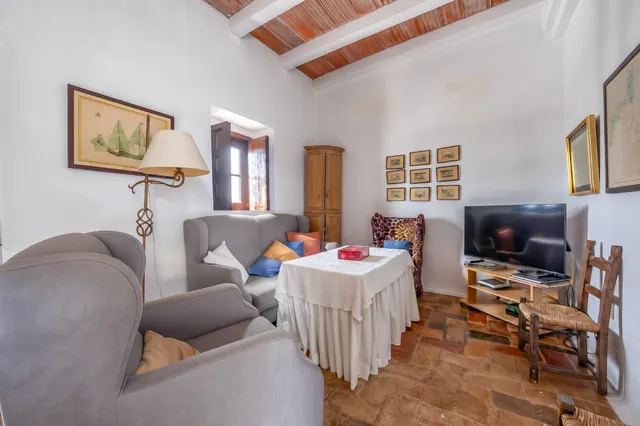 Casa Independiente en pleno Casco Antiguo. — 38