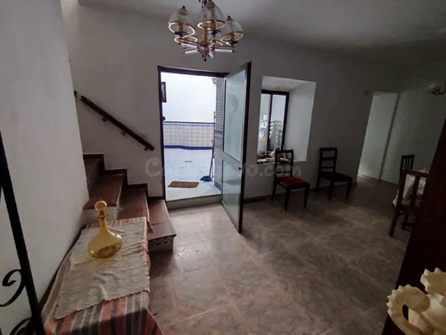 CASA DE 5 DORMITORIOS EN EL CENTRO DE VELEZ - foto 4