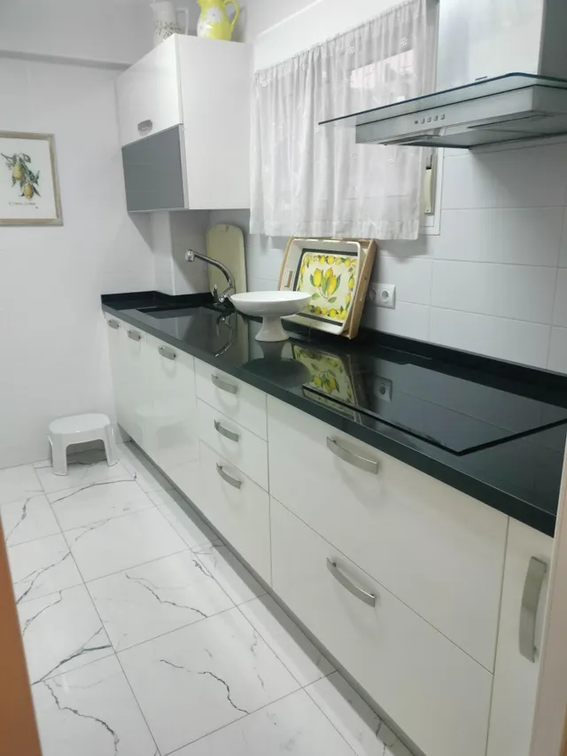 Piso amplio y reformado en pleno corazon comercial de Benidorm y a pocos pasos de la playa — 24