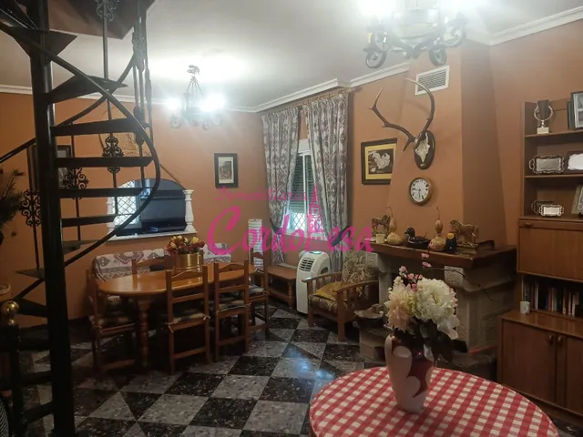 CASA EN CUEVAS BAJAS — 29