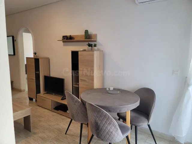 encantador ático con 3 dormitorios y piscina comunitaria