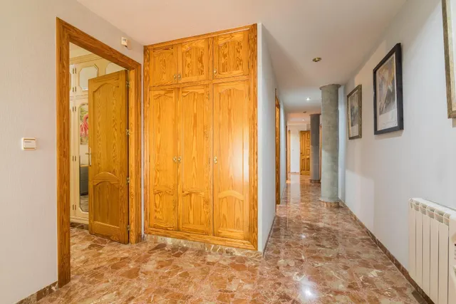 Chalet independiente de lujo en suelo urbanizable — 36