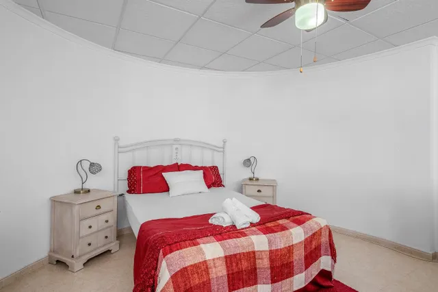 Villa 5 habitaciones 375m² en venta - Comunidad valenciana — 43
