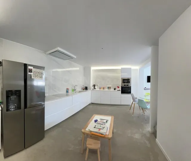 Ático de 4 Dormitorios y 2 Baños con Trastero en el Centro d - foto 3