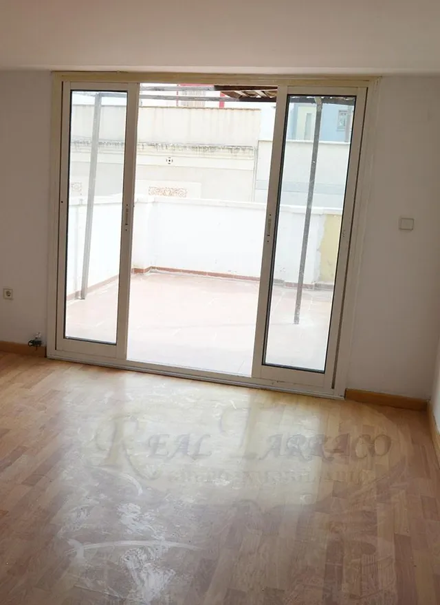 PISO CON OKUPA EN VENTA,PASE OFERTA ! — 19