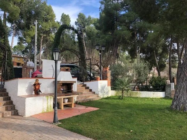 ESPECTACULAR CHALET EN ALMANSA CERCA DE CASCO URBANO — 4