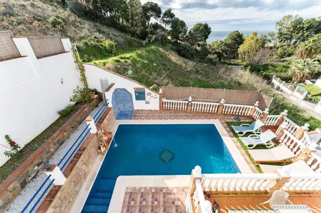 Villa de lujo con piscina privada, cerca del mar, apartament