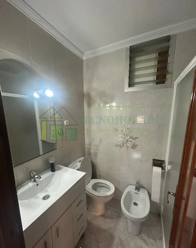 Piso en venta en Plaza Generalife - 3 dormitorios — 13