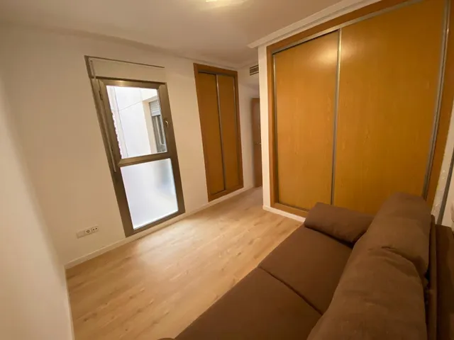 ¡Amplio y Luminoso Piso en Pueblo de San Juan! — 20