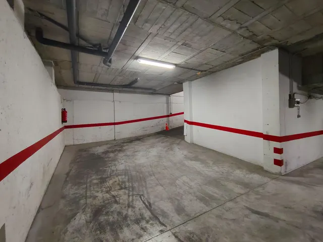 Apartamento como nuevo 2 dormitorios con garaje — 25