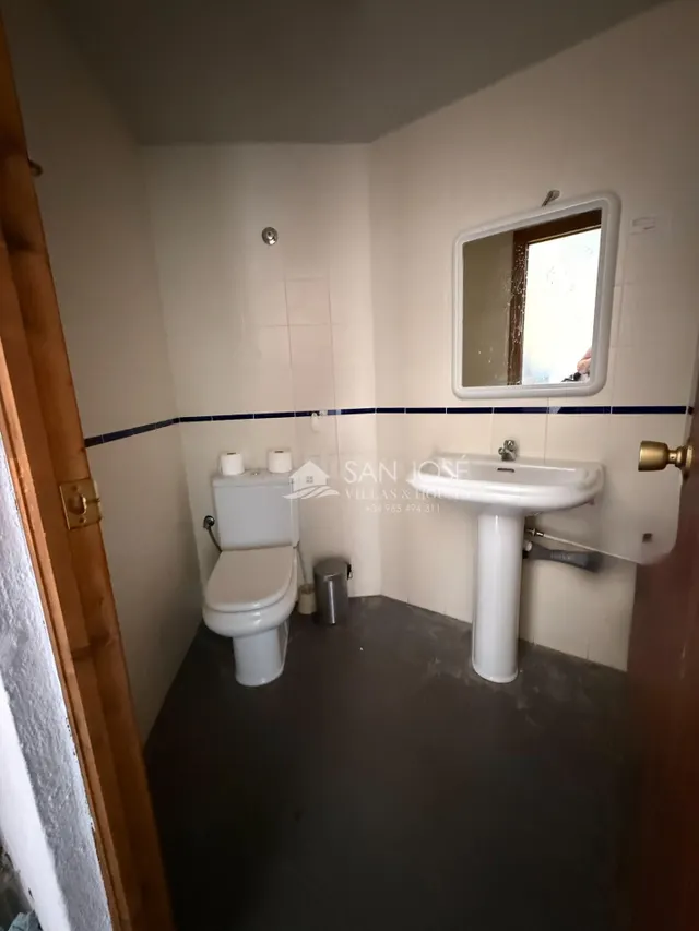 SE VENDE LOCAL COMERCIAL EN PETRER ZONA CARREFOUR - foto 4