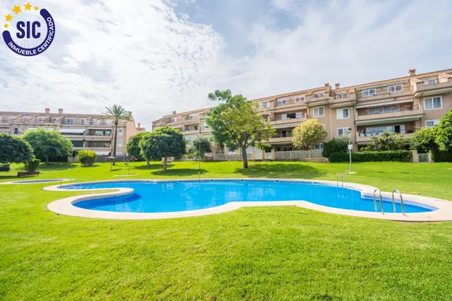 Vive al exterior: planta baja con dos terrazas en Torre en Conill — 49