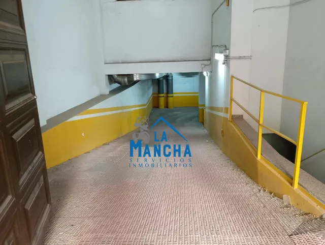 *23.000€* inmobiliaria la mancha vende plaza de garaje en zona san pablo de Albacete — 6