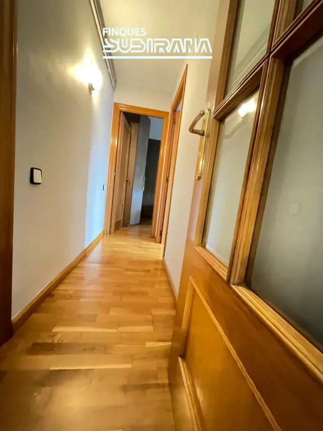 Lluminós pis de 3 habitacions a la zona de la Masuca, a Igualada. — 22