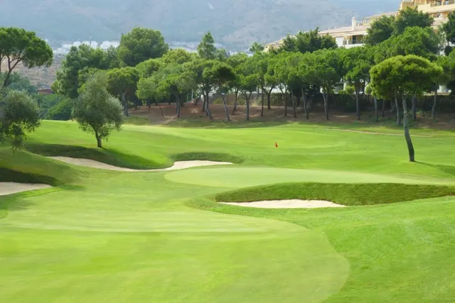 PISO A ESTRENAR, con 2 Dorm. y Amplia Terraza, en Golf Torrequebrada, espectaculares VISTAS AL MAR y al GOLF!! — 12