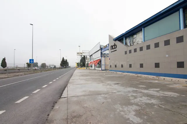 Nave industrial 4000m² en venta - Pulianas - foto 3