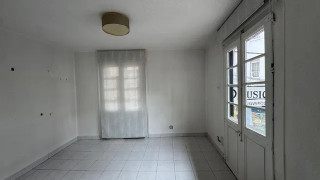 PRIMER PISO DE 146 M. ÚTILES EN LA ZONA MÁS CENTRICA DE TORRELAVEGA — 19