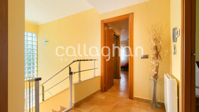 Impresionante chalet en Colinas de Venta Cabrera — 30